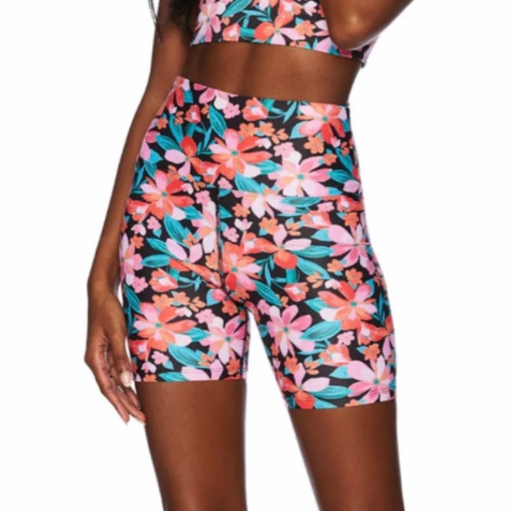 Beach Riot Fiery Plumeria Floral High Rise Biker Shorts Size Small